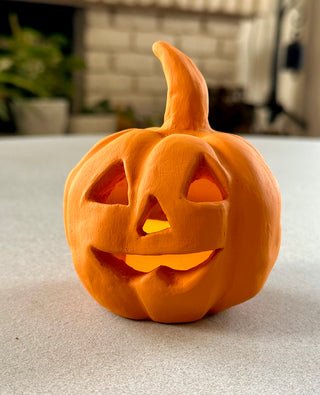 Jackie O’Lantern Pottery Kit